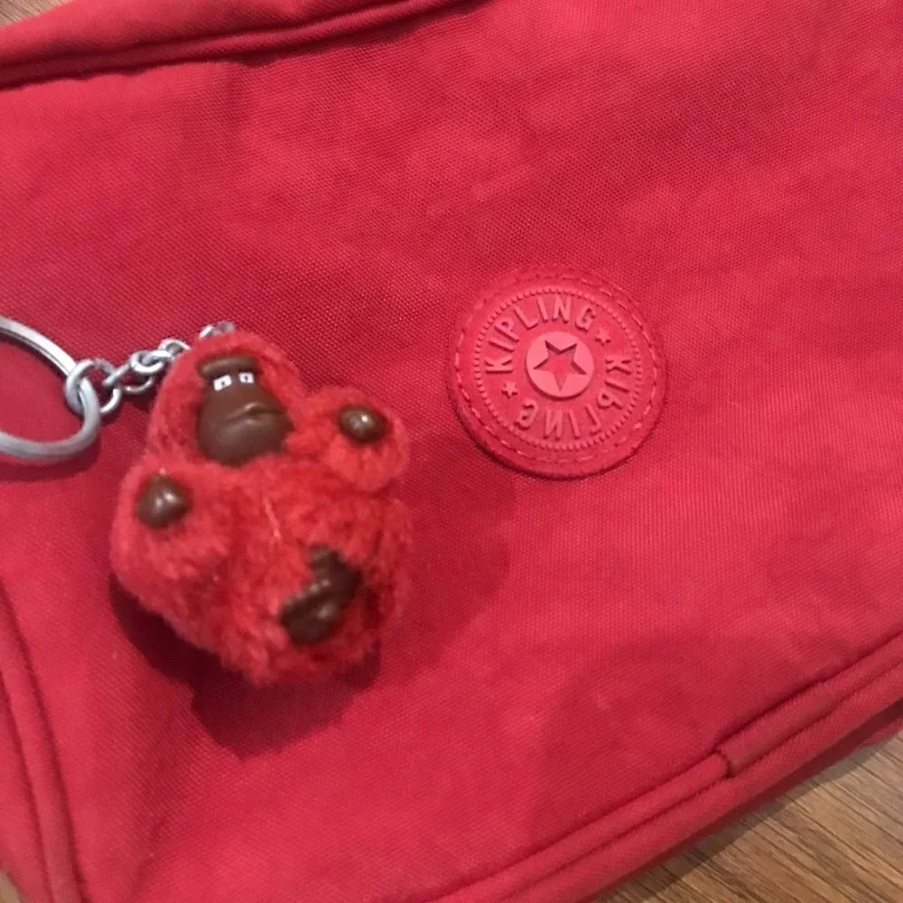 Kipling Dee crossbody bag with keychain
